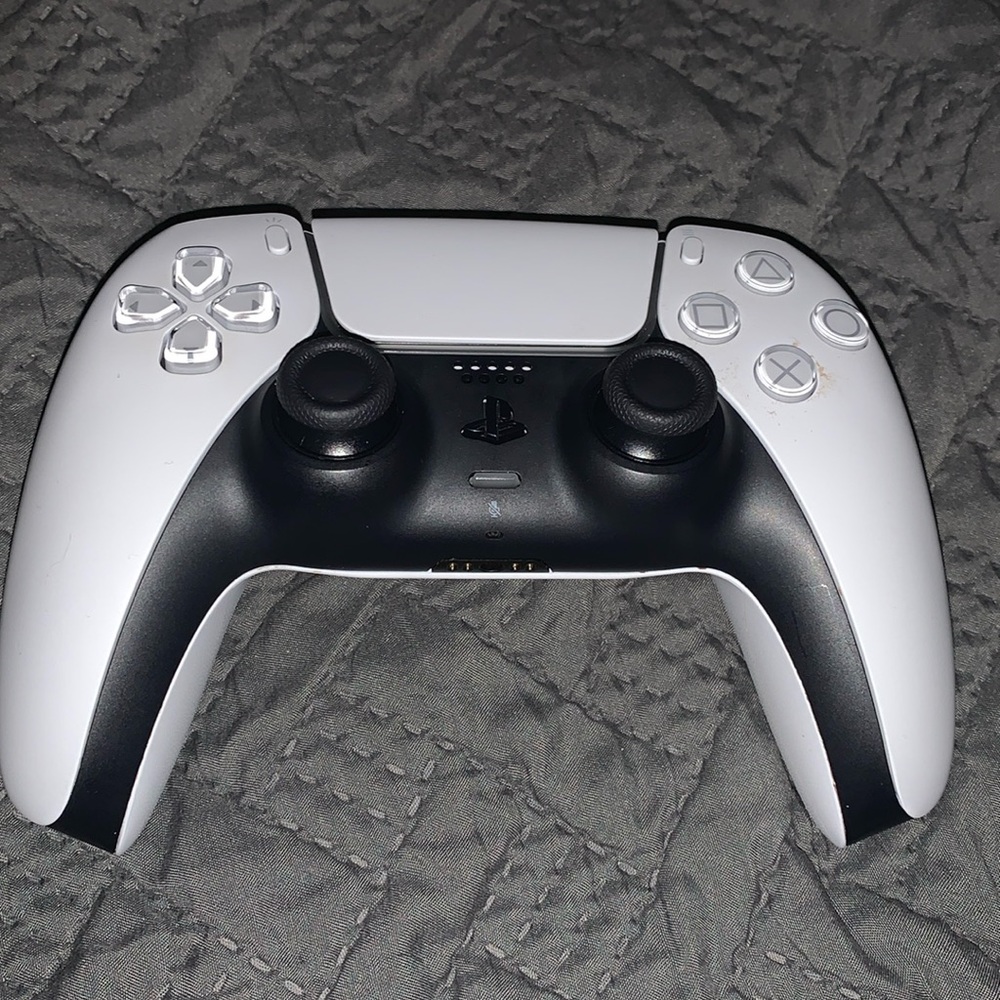 ps5 controller i have 5 selling one